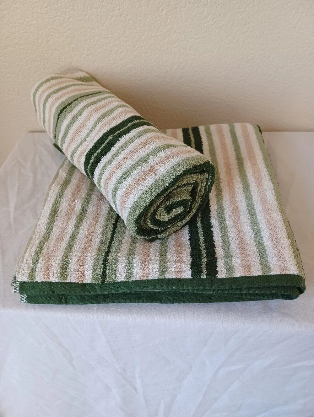 NWT 2 PIECE SET The Big One Bath Towel 100% Cotton Green White Tan Stripes 52x27